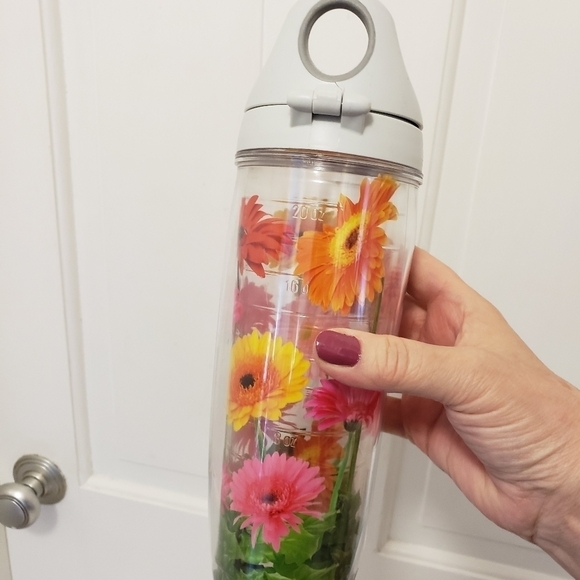 Tervis Floral Wrap 24 ounce Tumbler with Snap Lid colorful, fun - Picture 4 of 9